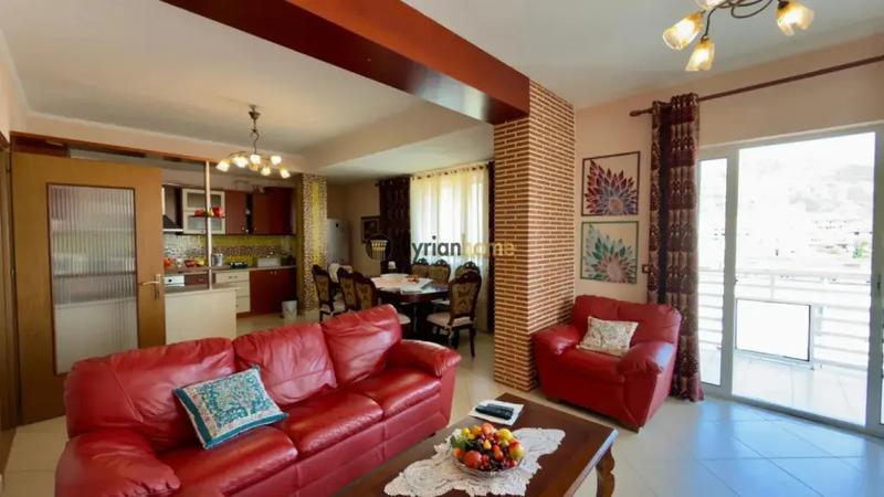 Appartamento 3+1 in affitto a Bulevardi Europa, Coriza, 180 m²