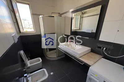 Apartament 2+1 me qera në Rruga e Elbasanit, Tiranë, 90 m². Foto 3 nga 5