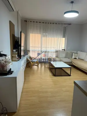 Apartament 2+1 me qera në 21 Dhjetori, Tiranë, 100 m². Foto 2 nga 12