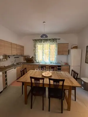 Shtëpi private 3+1 me qera në Rruga Pjetër Budi, Tiranë, 100 m². Foto 3 nga 12