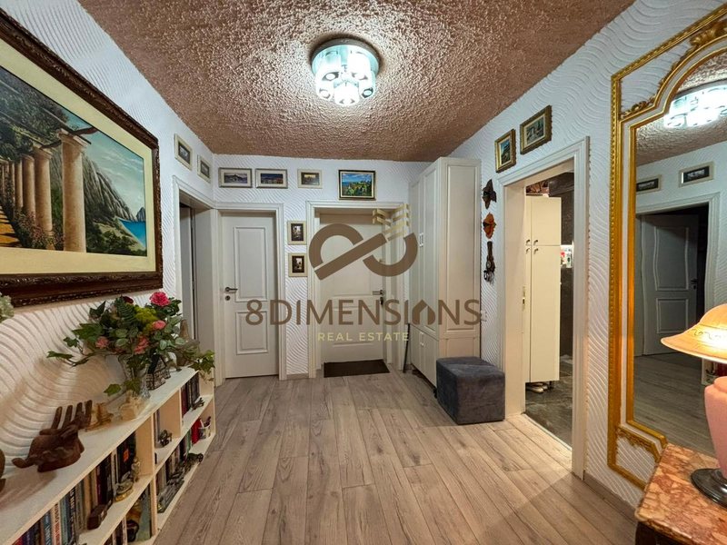 Appartamento 3+1 in vendita a Stadiumi Dinamo, Tirana, 129 m²