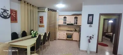 Apartament 2+1 me qera në Blloku, Tiranë, 109 m². Foto 3 nga 5