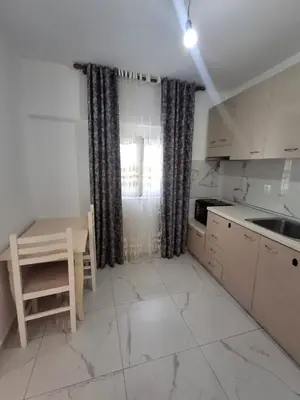 Studio for rent in Rruga e re, Vlorë, 50 m². Photo 2 of 12