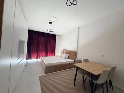 Garsoniere me qera në Rruga Dritan Hoxha, Tiranë, 45 m². Foto 2 nga 9