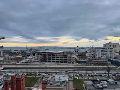 Apartament 2+1 me qera në Ujësjellës Kanalizime, Durrës, 90 m². Foto 1 nga 7