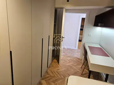 Apartament 2+1 me qera në Tregu Elektrik, Tiranë, 70 m². Foto 7 nga 9