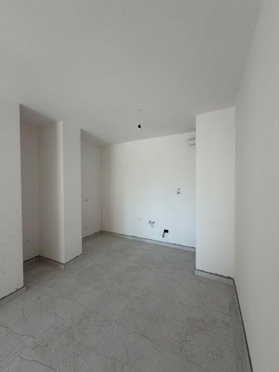 Appartamento 2+1 in vendita a Rruga Gryka e Kaçanikut, Tirana, 104 m²