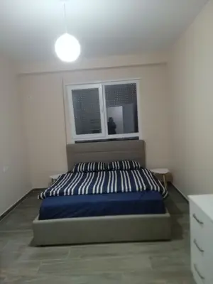 Apartament 1+1 me qera në Lungomare, Vlorë, 70 m². Foto 9 nga 10