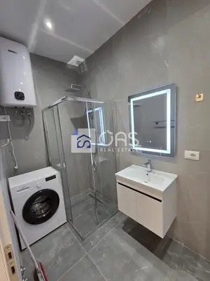 Apartament 1+1 me qera në Rruga 5 Maji, Tiranë, 70 m². Foto 10 nga 10