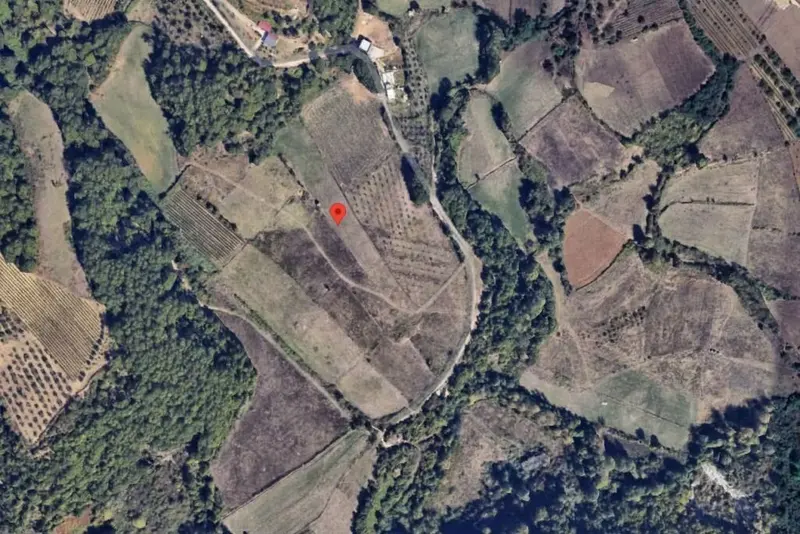 Tokë në shitje në Fshati Daias, Tiranë, 11 300 m²