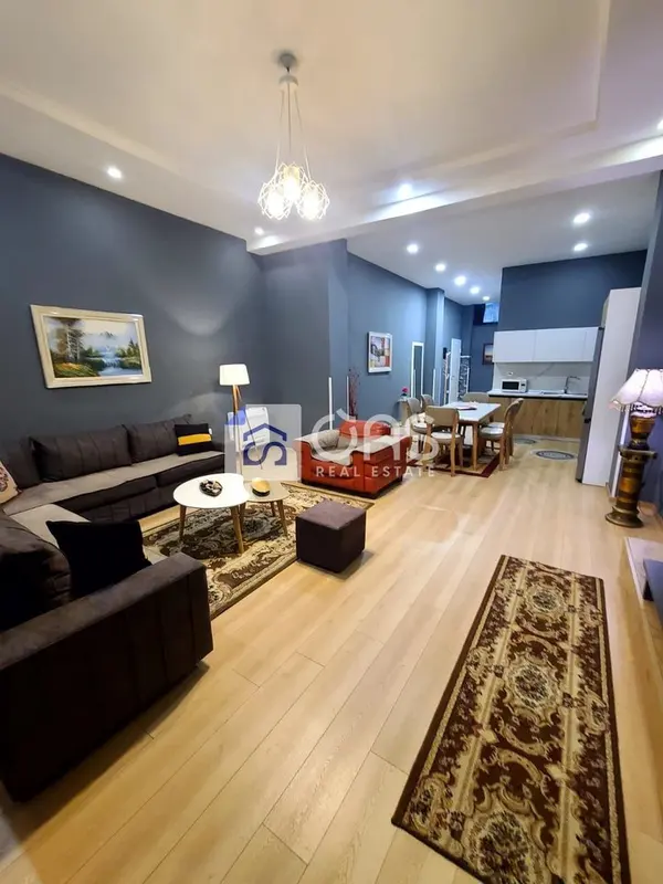 Appartamento 1+1 in affitto a Liqeni i Thatë, Tirana, 91 m²