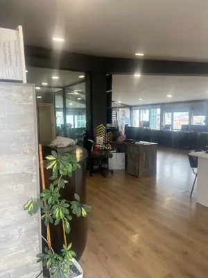Locale commerciale in affitto a Tregu Elektrik, Tirana, 250 m². Foto 5 di 12