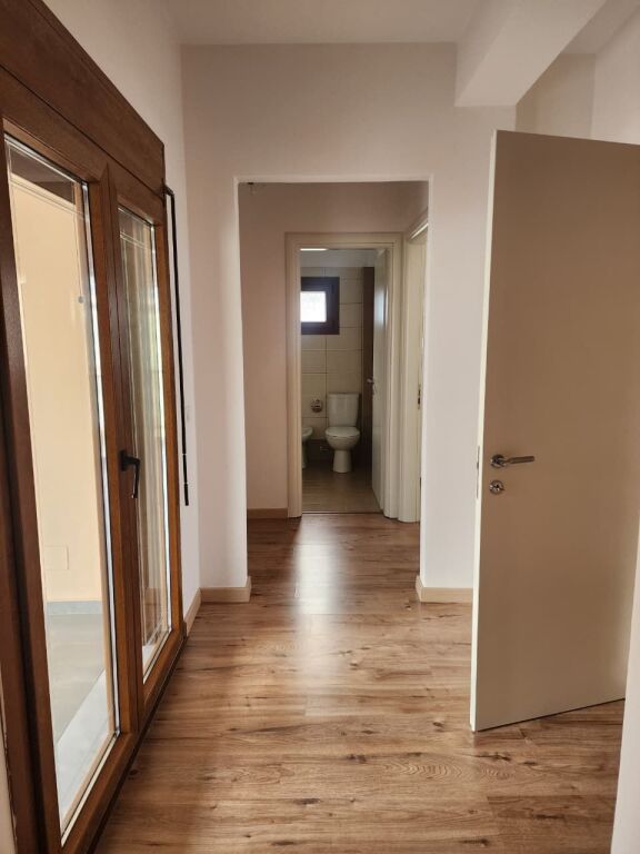 Villa for rent in Rruga Hasan Prishtina, Tirana, 100 m². Photo 3 of 3