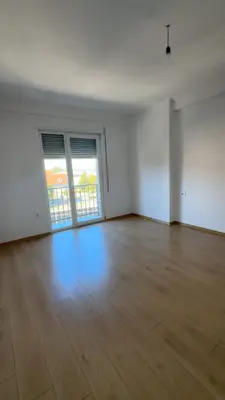 Appartamento 1+1 in vendita ad Institut, Kamza, 77 m². Foto 1 di 5