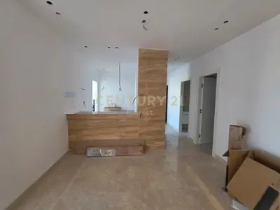 Office for rent in Vertical Forest, Tirana, 175 m². Photo 8 of 8