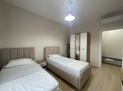 Apartament 2+1 me qera në Rruga e Kosovarëve, Tiranë, 110 m². Foto 7 nga 10