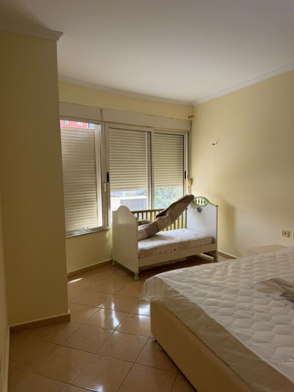 Apartment 1+1 for rent in Yzberisht, Tirana, 70 m². Photo 2 of 3
