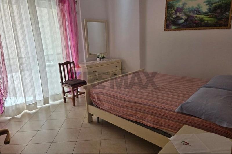 Apartament 2+1 me qera në Vlorë, 120 m². Foto 4 nga 9