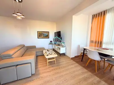 Apartament 2+1 në shitje në Plazhi i Vjetër, Vlorë, 80 m². Foto 3 nga 10