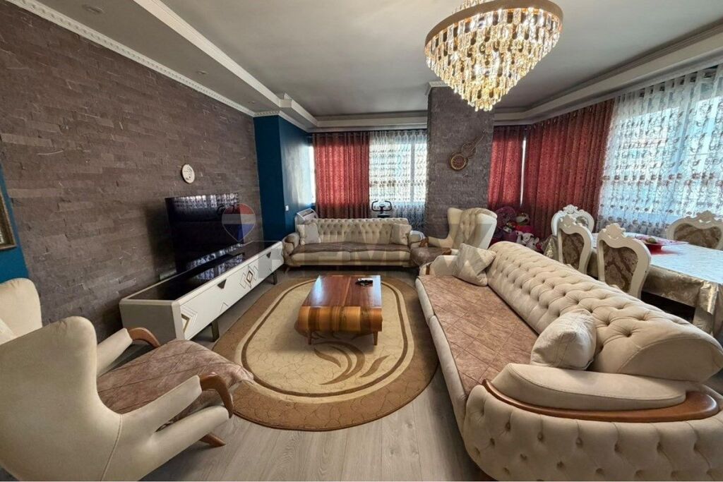 Apartment for sale in Astir, Tirana, 114 m². Photo 1 of 3