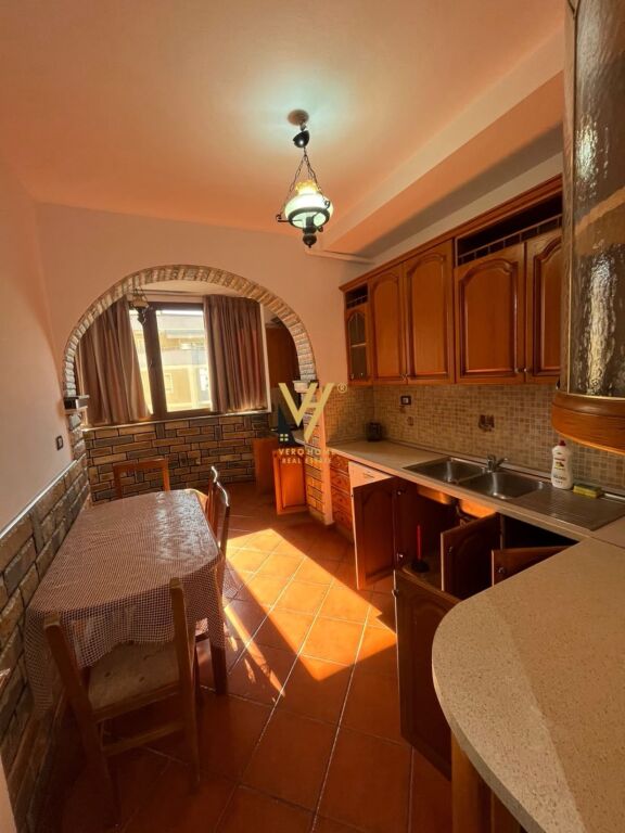 Apartament 3+1 me qera në Rruga Irfan Tomini, Tiranë, 147 m². Foto 3 nga 3