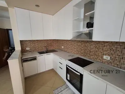 Apartament 3+1 me qera në Rruga Margarita Tutulani, Tiranë, 111 m². Foto 4 nga 9