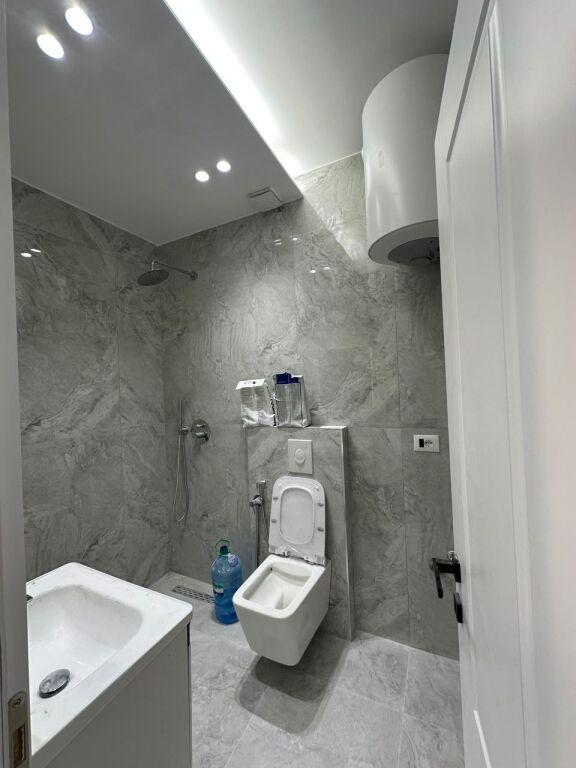 Apartment 1+1 for sale in Rruga Kongresi i Manastirit, Tirana, 61 m²