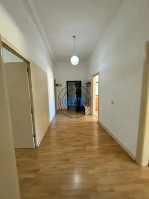 Apartament 3+1 me qera në Qendra Tregtare Blue Star, Durrës, 100 m². Foto 3 nga 7