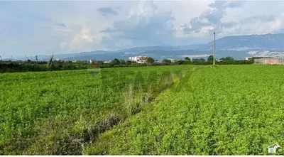 Tokë në shitje në Fushe Preze, Tiranë, 4 600 m². Foto 3 nga 4