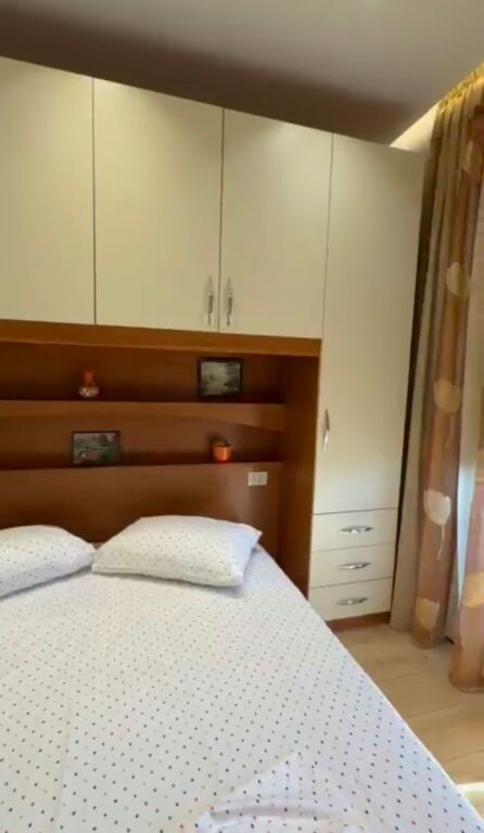 Casa indipendente 1+1 in affitto ad Astir, Tirana, 65 m². Foto 3 di 3