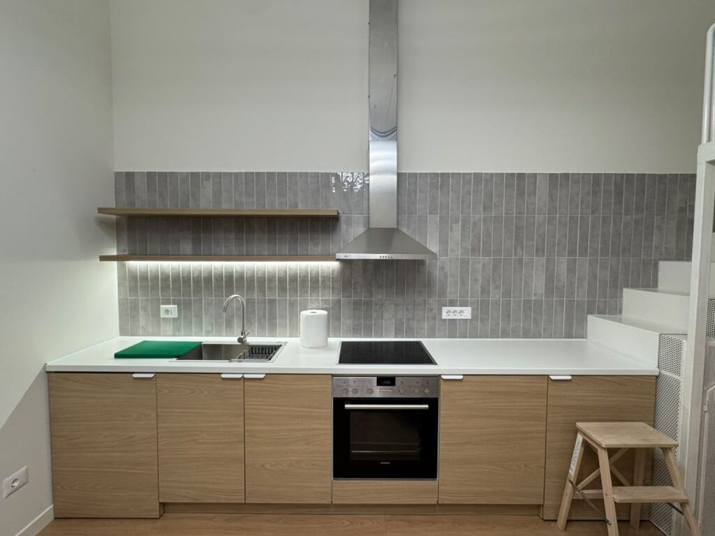 Duplex 1+1 for rent in Qyteti Studenti, Tirana, 35 m². Photo 3 of 3