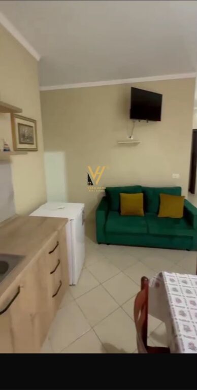 Studio for sale in Lungomare, Vlorë, 40 m². Photo 1 of 3