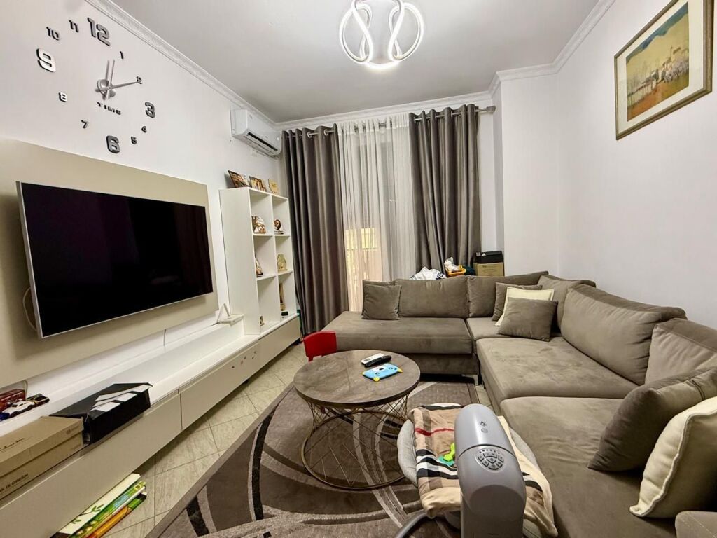 Apartment 1+1 for sale in Kombinat, Tirana, 56 m²