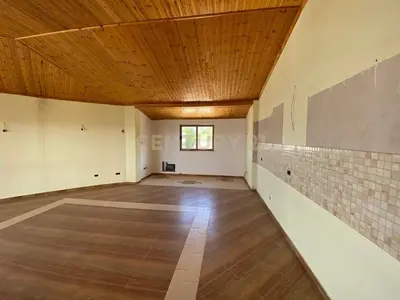 Vilë në shitje në Shishtufinë, Tiranë, 637 m². Foto 9 nga 12