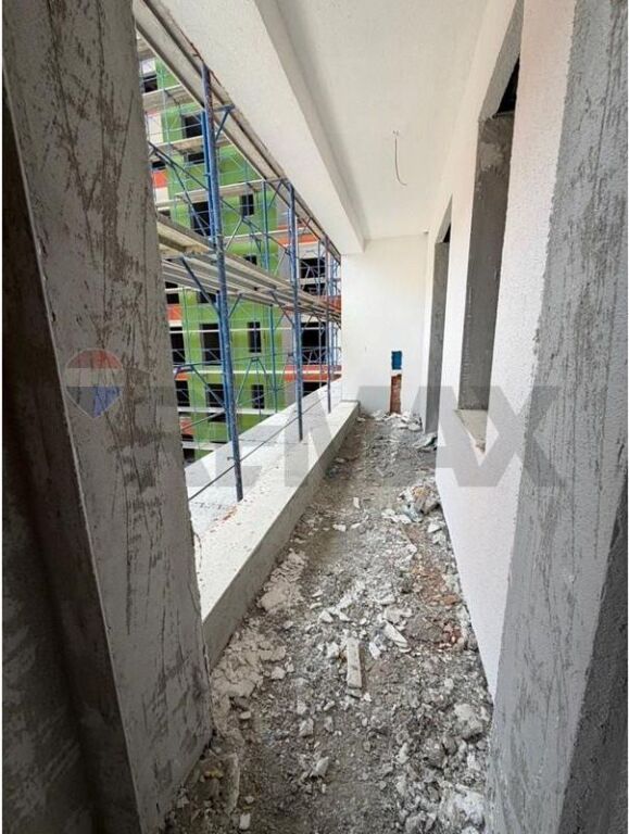 Apartment for sale in Paskuqan, Kamëz, 68 m². Photo 2 of 3