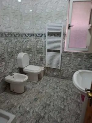 Apartament 2+1 me qera në Kristal Center, Tiranë, 95 m². Foto 4 nga 7