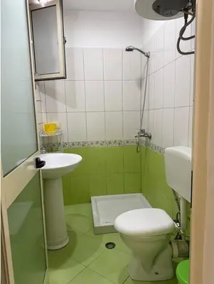 Apartament 2+1 me qera në Rruga Mujo Ulqinaku, Durrës, 87 m². Foto 9 nga 10