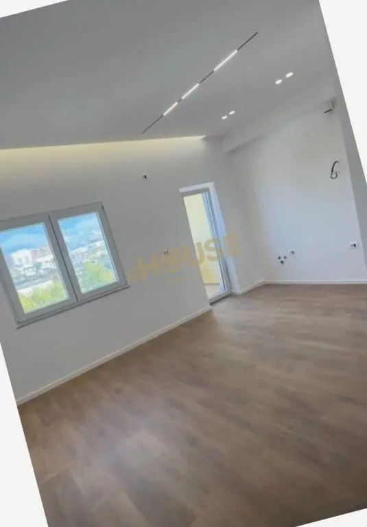Apartament 1+1 në shitje në Rruga Bardhyl, Tiranë, 61 m². Foto 1 nga 4