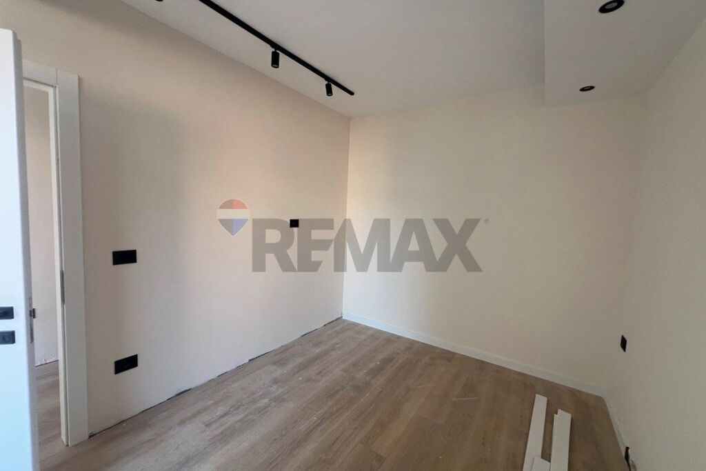 Appartamento in vendita a Komuna e Parisit, Tirana, 48 m². Foto 1 di 3