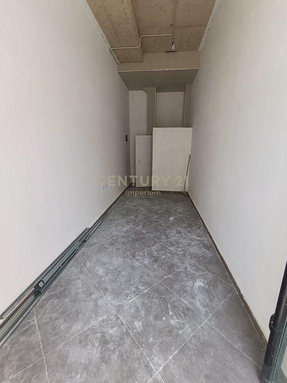 Commercial space for rent in Rruga Karl Gega, Tirana, 54 m²