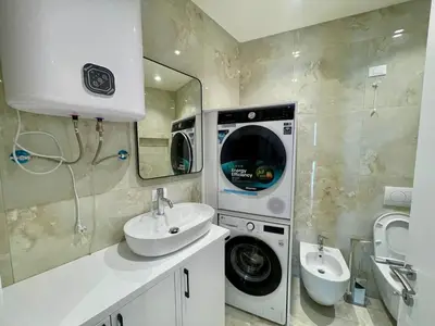 Apartament 2+1 me qera në Lake View Residences, Tiranë, 130 m². Foto 9 nga 9
