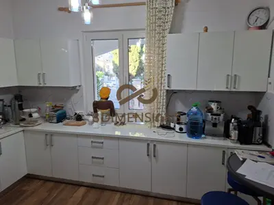 Villa in affitto a Blloku, Tirana, 200 m². Foto 2 di 12