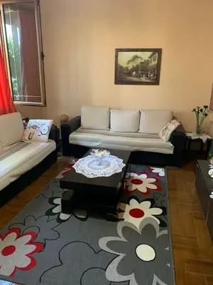 House 2+1 for sale in Rruga Miro Torbaci, Vlorë, 170 m². Photo 1 of 7