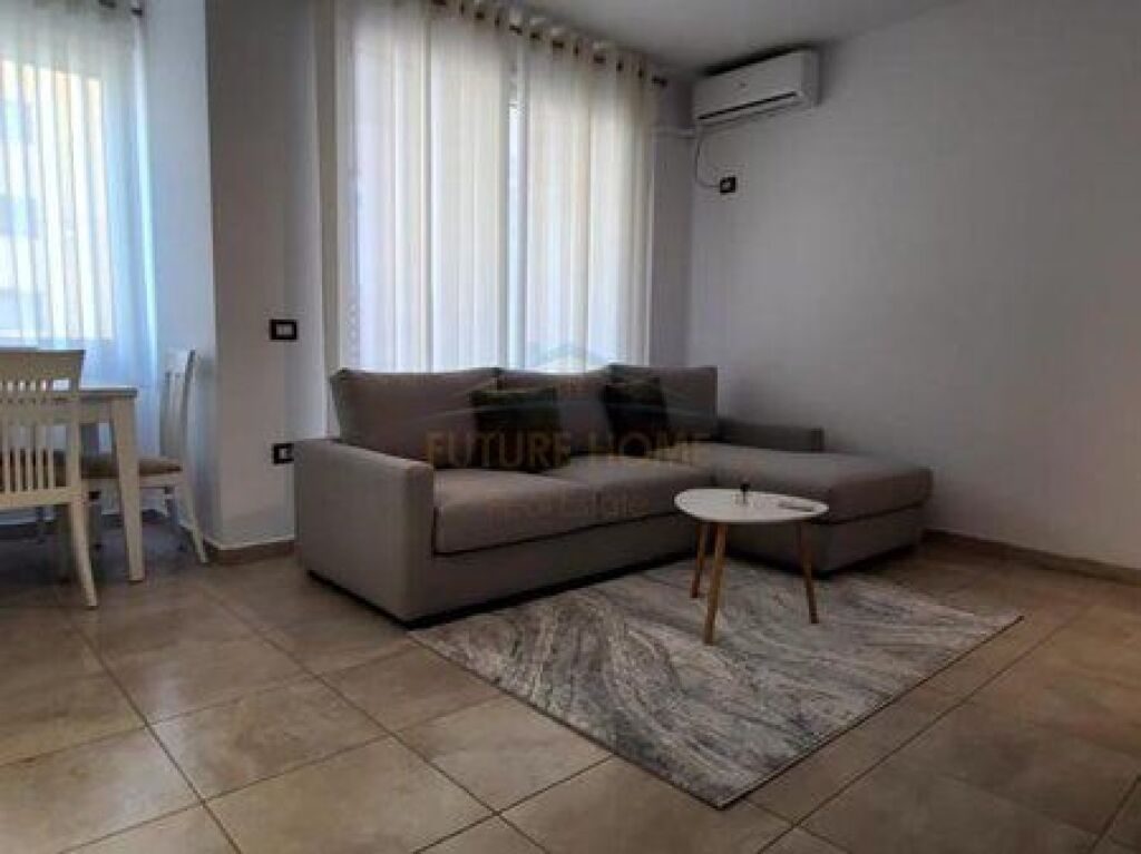 Apartament 1+1 në shitje në Rruga Xhanfize Keko, Tiranë, 66 m². Foto 1 nga 6