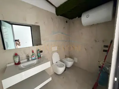 Apartament 1+1 në shitje në Shallvaret, Tiranë, 64 m². Foto 3 nga 4