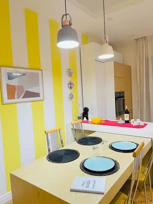 Apartament 2+1 me qera në Shallvaret, Tiranë, 100 m². Foto 2 nga 12