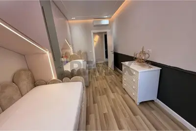 Apartament 2+1 me qera në Astir, Tiranë, 118 m². Foto 5 nga 8