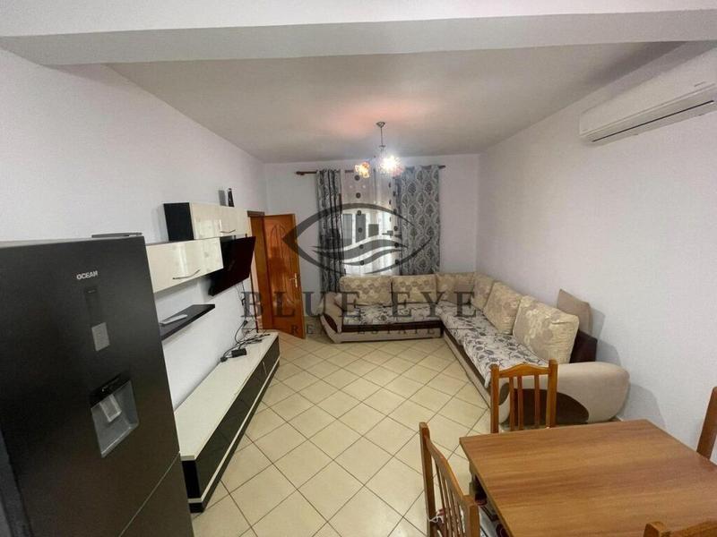 Vilë 2+1 me qera në Durres ish kenet, Durrës, 500 m²