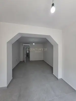 Apartment for sale in Materniteti i Ri, Tirana, 94 m². Photo 4 of 6