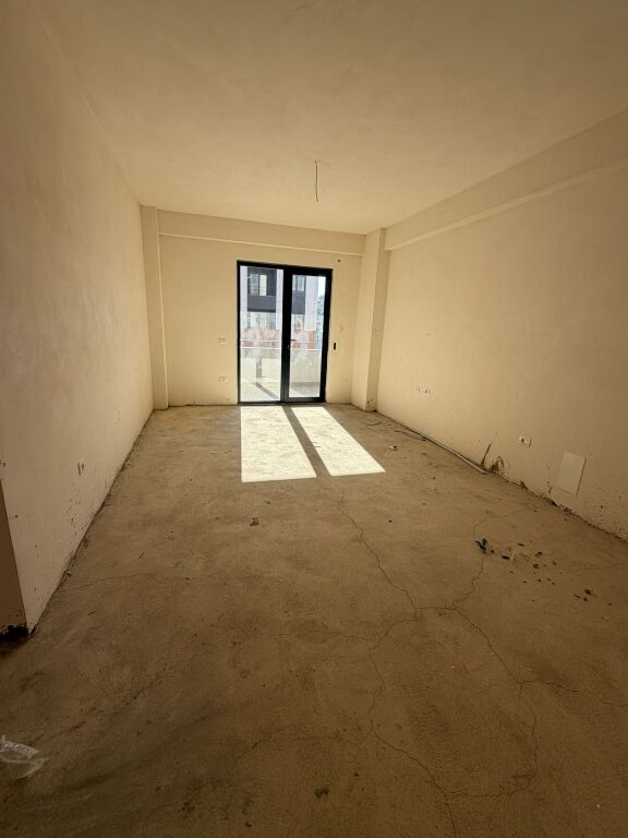 Apartment 2+1 for sale in Astir, Tirana, 100 m². Photo 2 of 3
